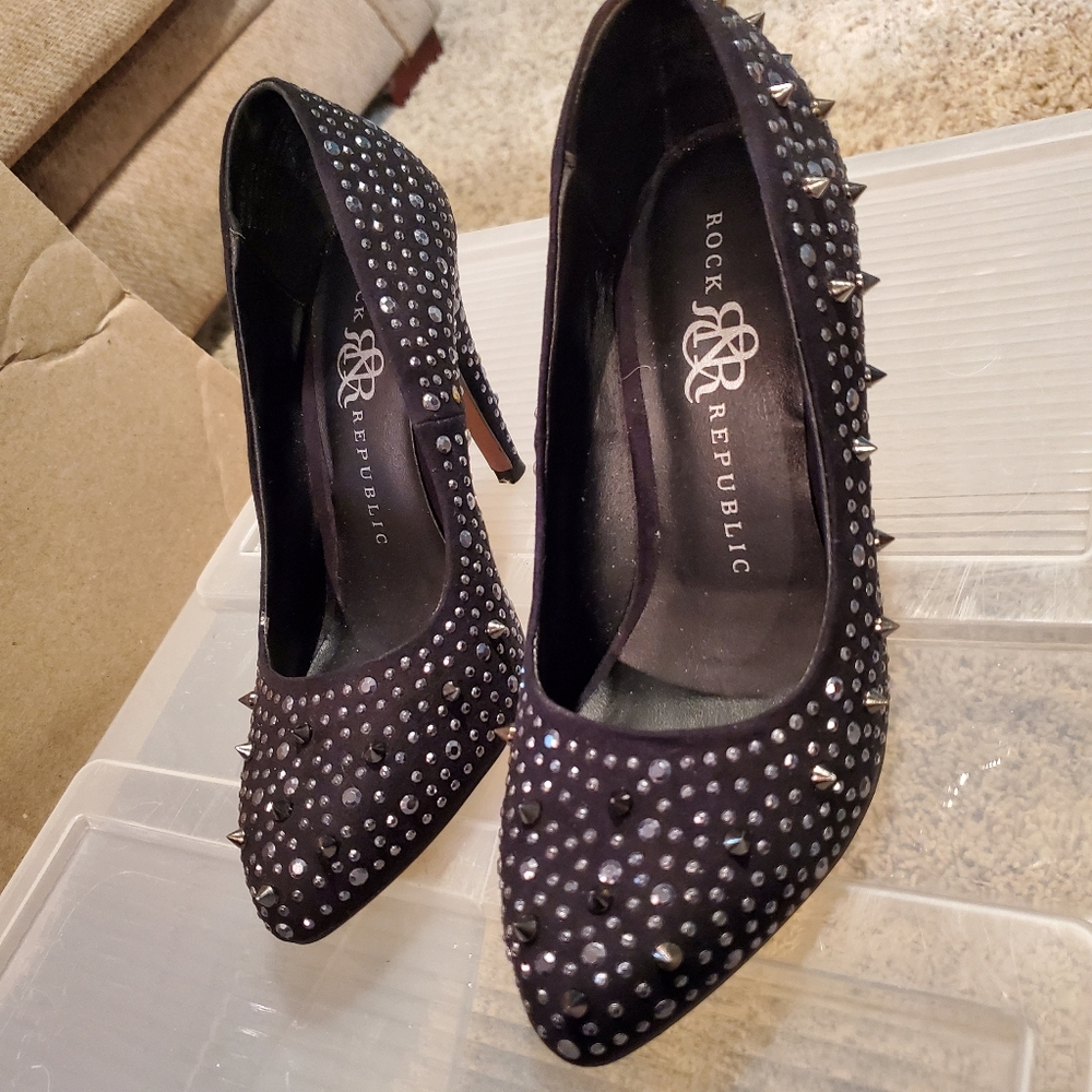 Rock n Republic spiked shoes